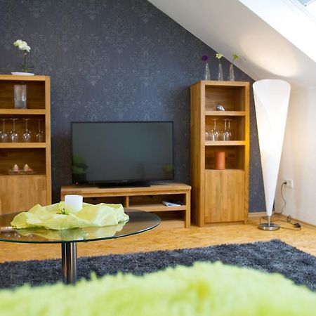 Ferienhaus Borneich Schwalbach Bagian luar foto